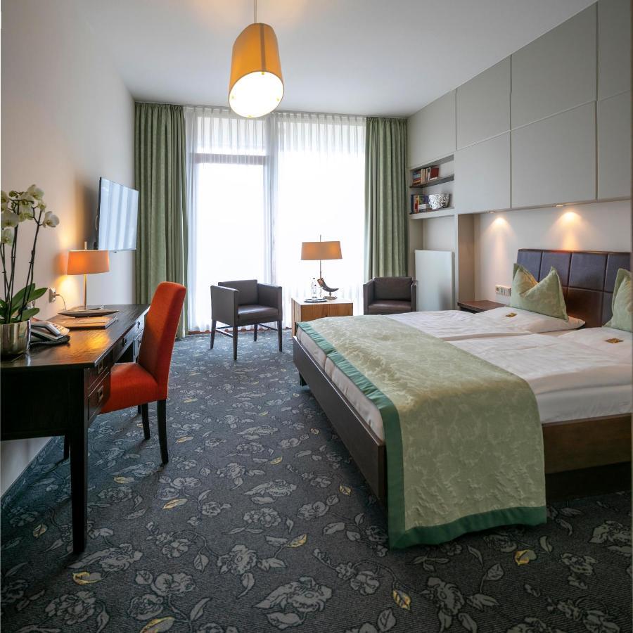 Hotel Landhaus Pollmeyer Friesoythe Buitenkant foto