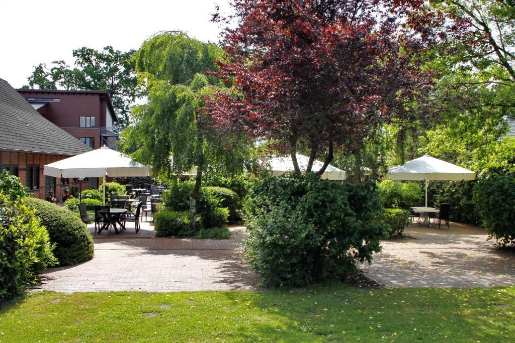 Hotel Landhaus Pollmeyer Friesoythe Buitenkant foto